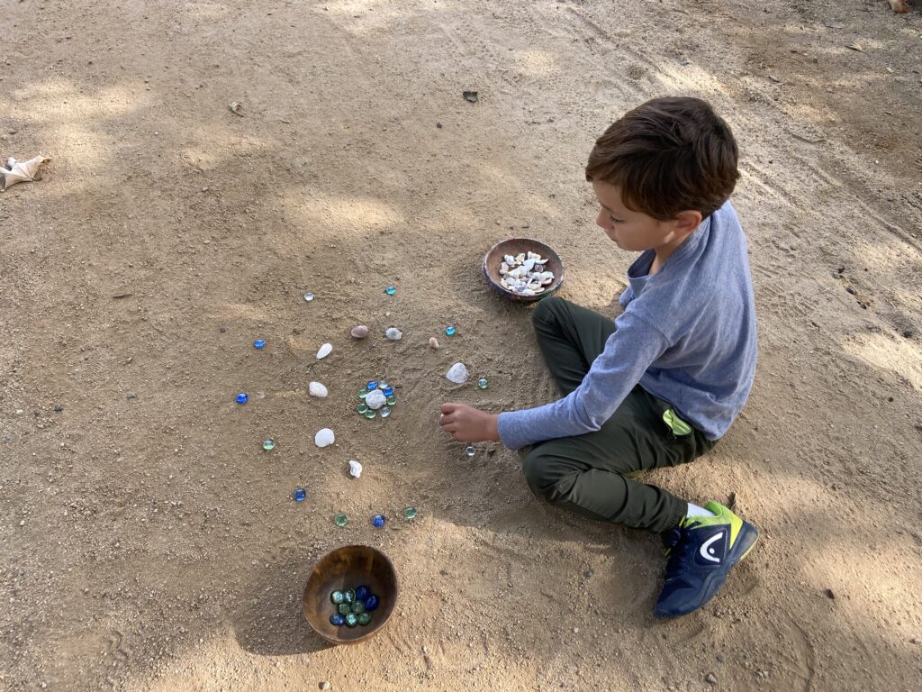 Art Making in Early Childhood Can Build Brain Intelligence – Motion and Movement Benefits | Research by Spramani Elaun