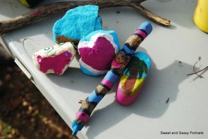 painted sticks and rocks in nature of art class with kids, san diego cal