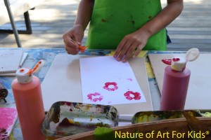 paint flowers by makign impressions art camp